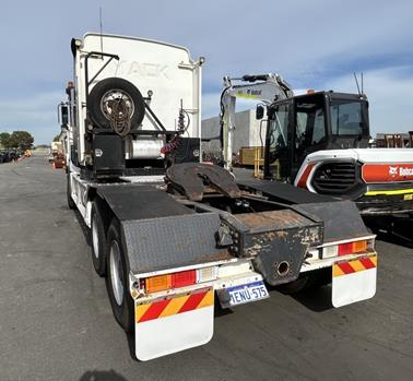 2014 MACK TITAN CXXT image 11